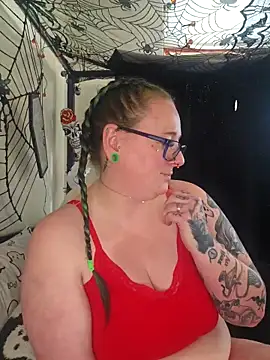 Bunny Cummings online show from 10.22.25