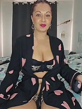 Chaudesquirt online show from 11.14.25