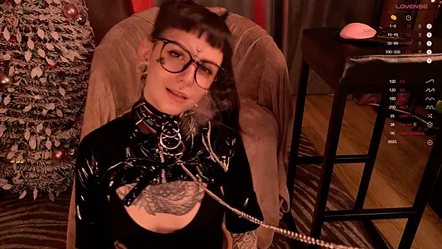 MichaellaMoon online show from 01.03.25