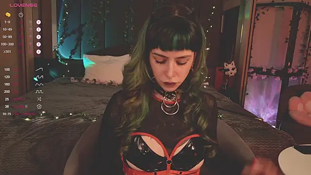 MichaellaMoon online show from 02.20.25