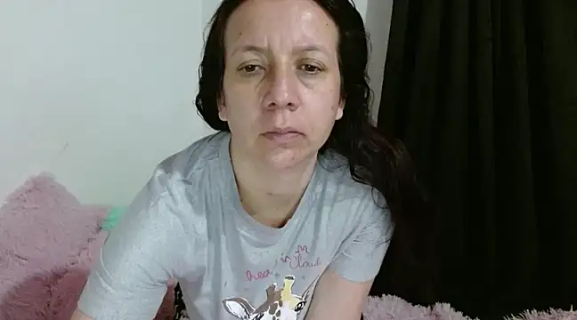 Snapshot of milfevha chatting on 01.09.25 milfevha online show from 01.09.25