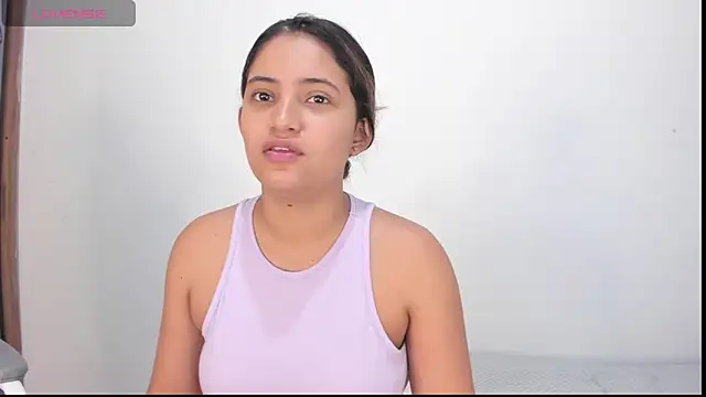 Snapshot of Isa_squirt1 chatting on 02.08.25 Isa squirt1 online show from 02.08.25