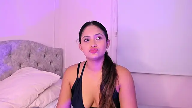 Snapshot of Isa_squirt1 chatting on 01.07.26 Isa squirt1 online show from 01.07.26