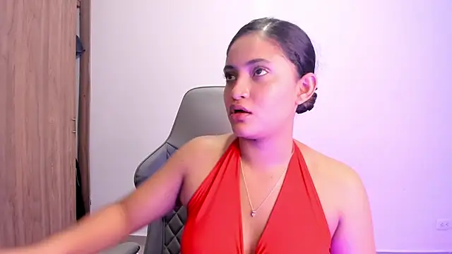 Snapshot of Isa_squirt1 chatting on 02.21.26 Isa squirt1 online show from 02.21.26