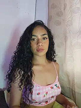 Snapshot of lali2gab chatting on 07.31.26 lali2gab online show from 07.31.26