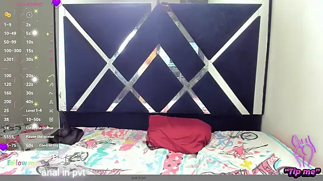 Eva Goddes online show from 03.14.25