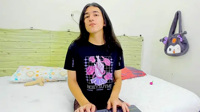 Evil Queen13 online show from 01.13.26