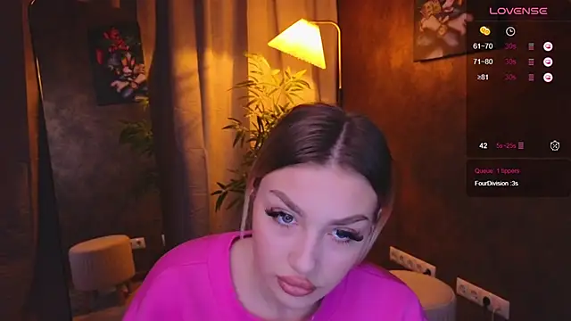 Ella Milla online show from 01.05.25