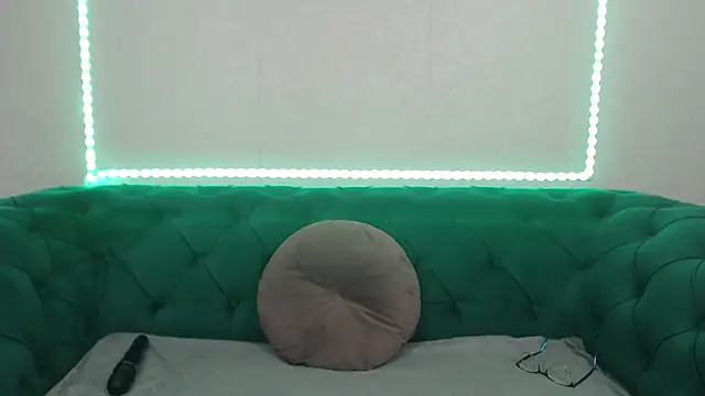 Snapshot of IvanaCharm chatting on 02.23.26 IvanaCharm online show from 02.23.26