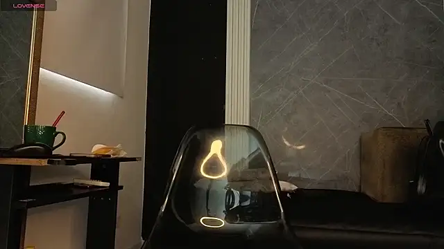 Snapshot of YummyDuooo chatting on 10.22.25 YummyDuooo online show from 10.22.25