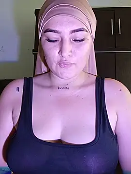 Snapshot of Celeste_camila18 chatting on 05.31.26 Celeste camila18 online show from 05.31.26