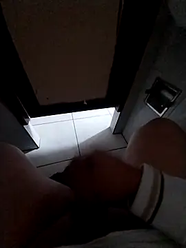 Snapshot of Whiper2024 chatting on 11.13.25 Whiper2024 online show from 11.13.25