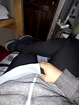 Snapshot of Whiper2024 chatting on 11.24.25 Whiper2024 online show from 11.24.25