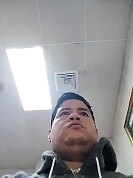 Snapshot of Whiper2024 chatting on 02.04.26 Whiper2024 online show from 02.04.26