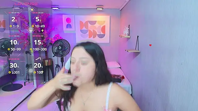 Snapshot of Miia_bela chatting on 11.27.25 Miia bela online show from 11.27.25