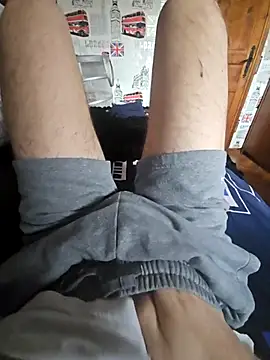 Azerty0911 online show from 12.02.25