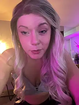 EllaSnow online show from 03.13.26