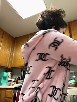 ladylavish online show from 12.20.24