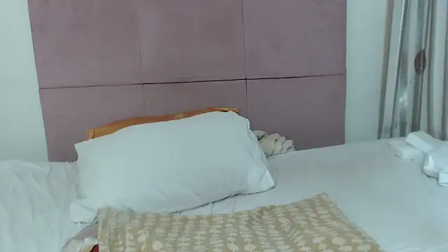 Snapshot of DAIRYBELLELIZxx chatting on 01.31.25 DAIRYBELLELIZxx online show from 01.31.25