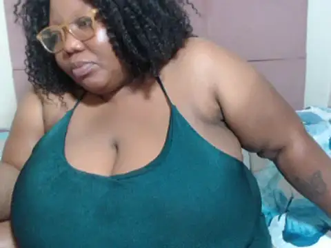 Snapshot of DAIRYBELLELIZxx chatting on 03.06.25 DAIRYBELLELIZxx online show from 03.06.25