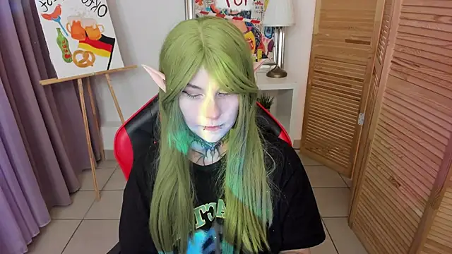 Snapshot of mekurisu chatting on 10.09.25 mekurisu online show from 10.09.25