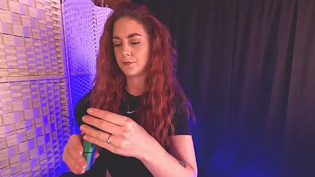 Snapshot of KayleyxEmily chatting on 03.06.25 KayleyxEmily online show from 03.06.25