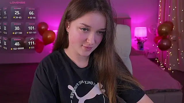 DonnaLustt online show from 02.13.25