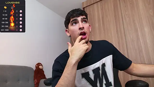 zenn rush1 online show from 12.11.24