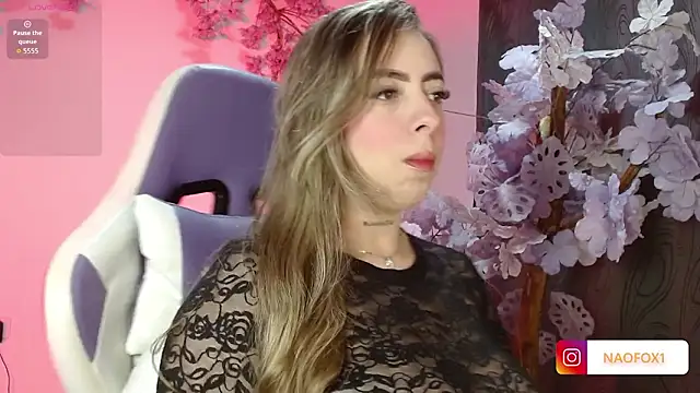 NaomiFox1 online show from 03.13.26