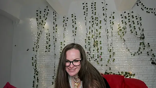 fiery stella online show from 10.25.25