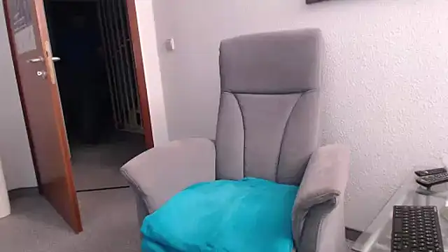 Snapshot of ak616263 chatting on 11.12.25 ak616263 online show from 11.12.25