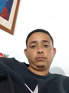 isacalejandroo online show from 01.22.25