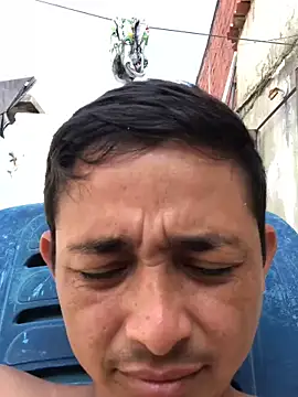 isacalejandroo online show from 01.31.25