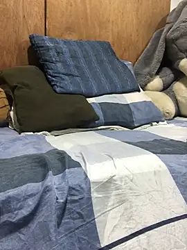 isacalejandroo online show from 03.19.25