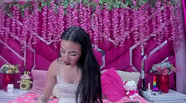 nathalia pink online show from 01.07.25