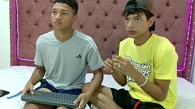 Snapshot of boys_yourparty chatting on 02.05.25 boys yourparty online show from 02.05.25