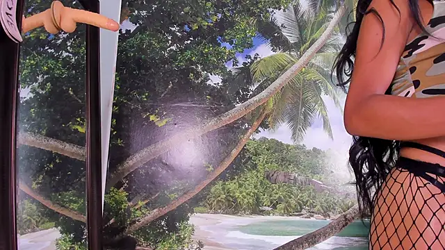 Mieldeluna online show from 01.30.25