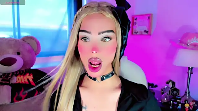 dollswit01 online show from 01.20.25