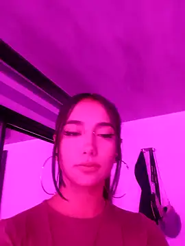 Snapshot of _ella_b chatting on 01.14.25 ella b online show from 01.14.25