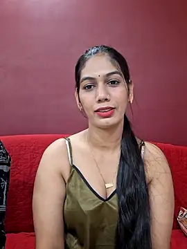 Snapshot of Garima_G chatting on 10.15.25 Garima G online show from 10.15.25