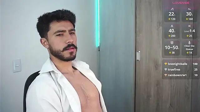 Snapshot of dam0n_fr0st chatting on 12.14.24 dam0n fr0st online show from 12.14.24