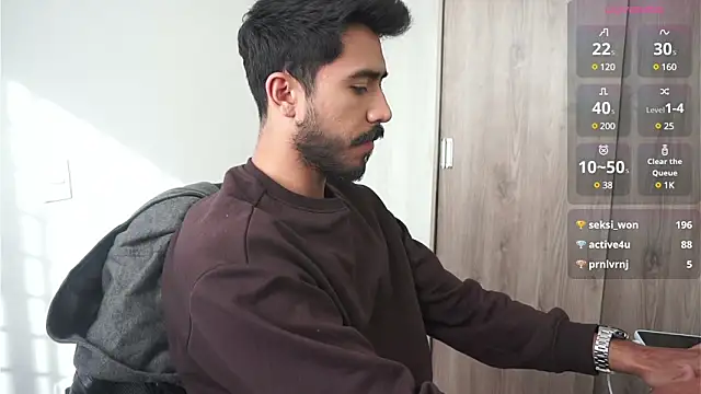 Snapshot of dam0n_fr0st chatting on 12.26.24 dam0n fr0st online show from 12.26.24