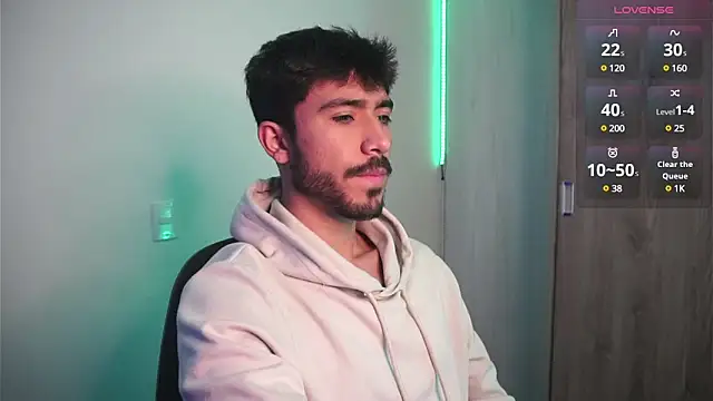 Snapshot of dam0n_fr0st chatting on 12.28.24 dam0n fr0st online show from 12.28.24