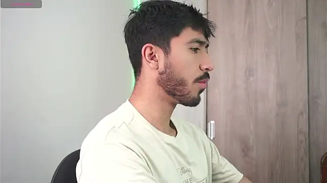 Snapshot of dam0n_fr0st chatting on 12.30.24 dam0n fr0st online show from 12.30.24