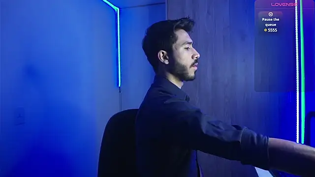 Snapshot of dam0n_fr0st chatting on 01.03.25 dam0n fr0st online show from 01.03.25