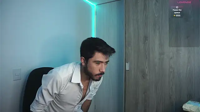 Snapshot of dam0n_fr0st chatting on 01.15.25 dam0n fr0st online show from 01.15.25