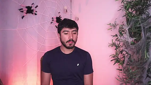 Snapshot of dam0n_fr0st chatting on 10.21.25 dam0n fr0st online show from 10.21.25