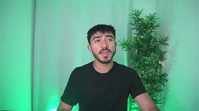 Snapshot of dam0n_fr0st chatting on 11.03.25 dam0n fr0st online show from 11.03.25