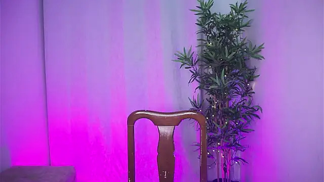 Snapshot of dam0n_fr0st chatting on 11.13.25 dam0n fr0st online show from 11.13.25