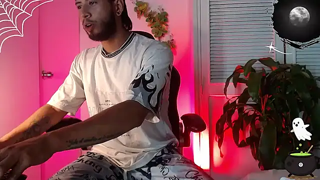 Colby brown03 online show from 10.10.25